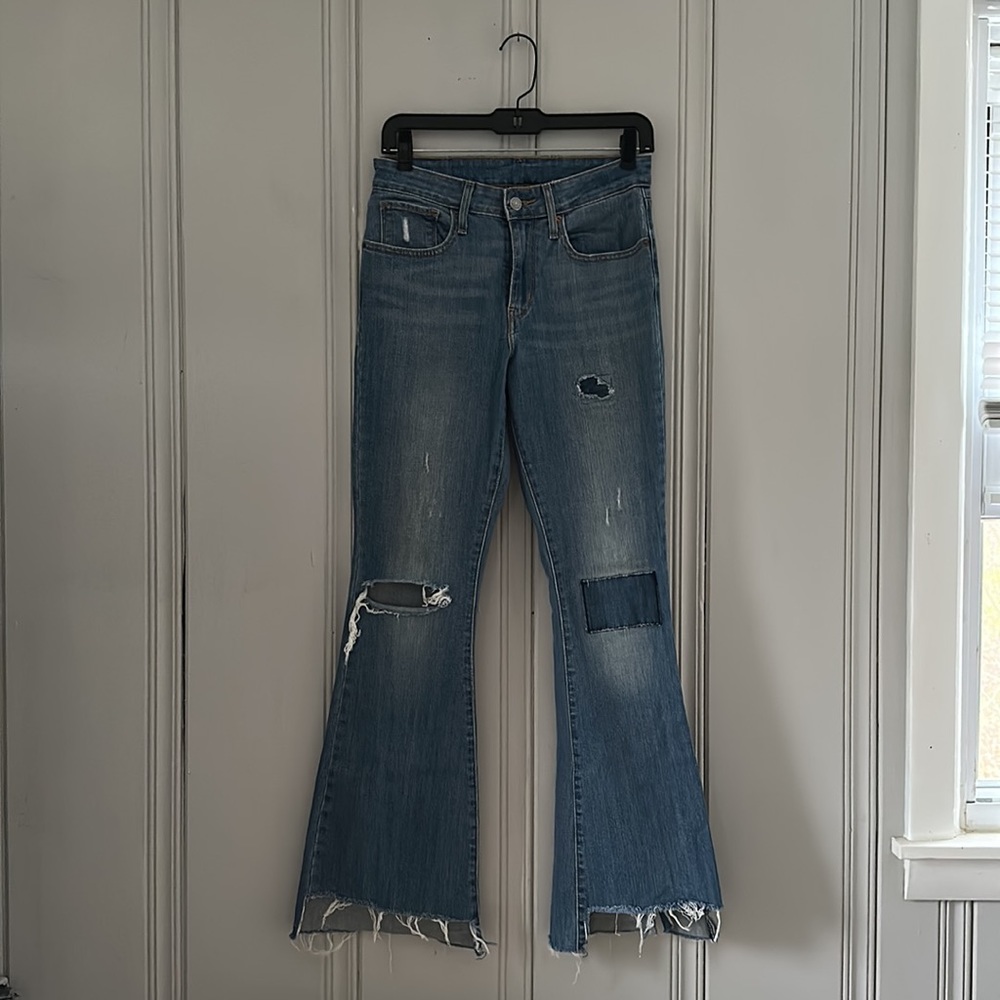 Levi’s Flare Cut Jeans